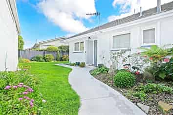 6 Redbridge Lane, Sydenham