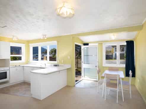 4 Kent Street, Kingston