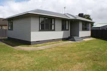 35 Franklyne Road, Otara