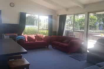 25 Shamrock Crescent, Omaha