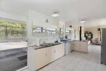 32 Dykin Road, Kaingaroa