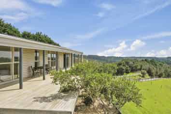 32 Dykin Road, Kaingaroa