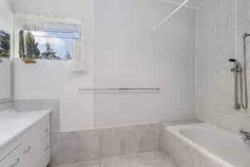 32 Dykin Road, Kaingaroa