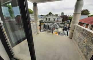 11/8 Panama Road, Mount Wellington