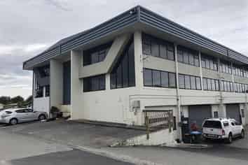 Corner High Profile on Stoddard