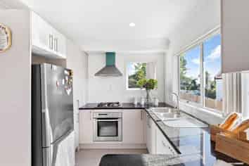 161 Oaktree Avenue, Browns Bay