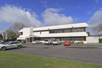 Well presented office space - for lease 