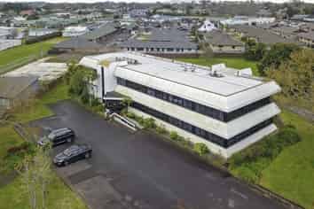 Well presented office space - for lease 