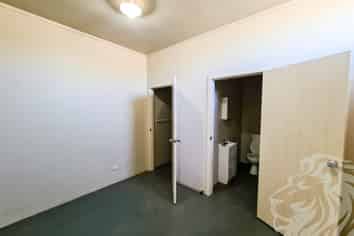 Big Shed, Big yard - Rakaunui Road 