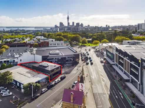 Premier Ponsonby Standalone