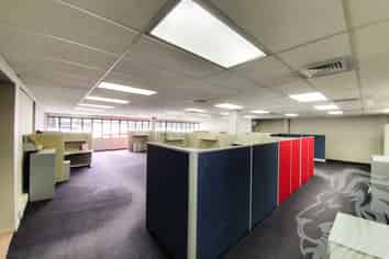 Versatile Office Space of up to 392m²