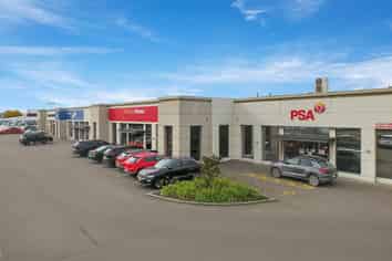 Excellent Profile - Showroom / Warehouse