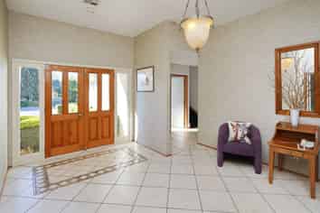 4 Logans Road, Swannanoa