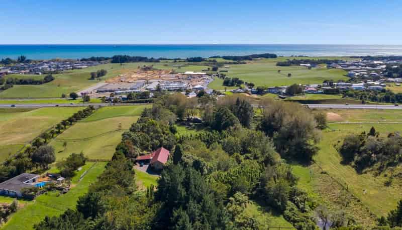 61e Pohutukawa Place, 