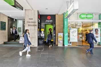 Queen Street basement 431sqm available now