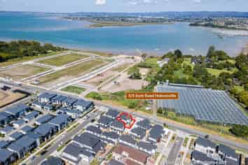 5/5 Scott Road, Hobsonville