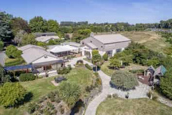 7,649sqm prominent site, function centre and home