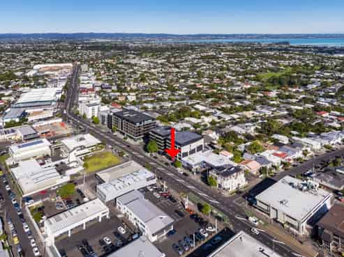 Grey Lynn: Brand new with parking and profile