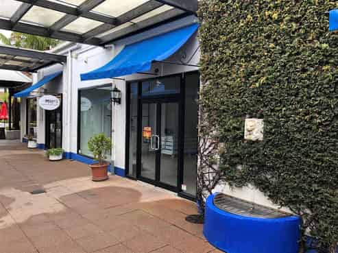 Boutique Retail Investment