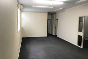 12 Macarthur Street - For lease