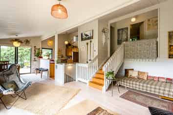 2 Kennedy Point Road, Surfdale