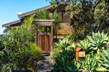 2 Kennedy Point Road, Surfdale