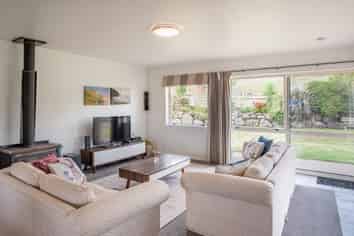 140 Carruth Road, Poroti