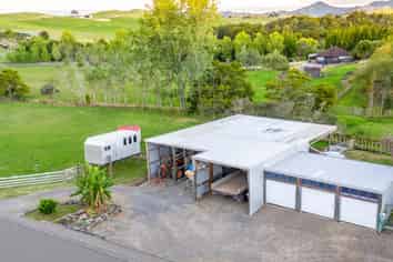 140 Carruth Road, Poroti