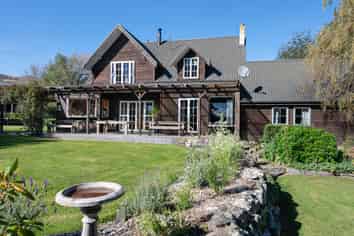 708 Five Rivers-Lumsden Highway, Lumsden