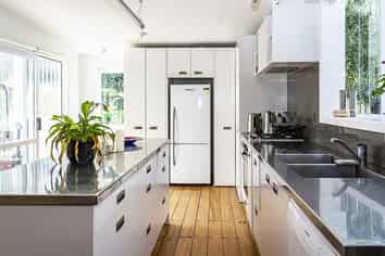 13 Bracken Street, New Plymouth Central