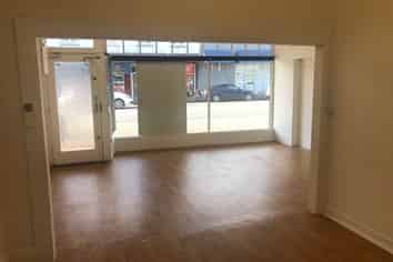 87 GREAT SOUTH ROAD, EPSOM