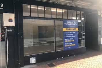 87 GREAT SOUTH ROAD, EPSOM