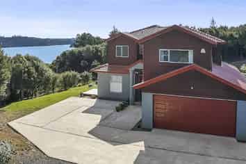 5 Tikitiki Lane, Russell