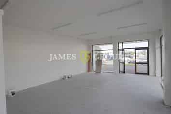 Little Gem with High Exposure on Great South Road