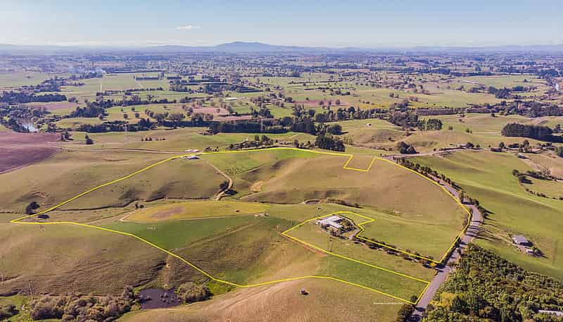 35 Grove Access Road, Te Pahu
