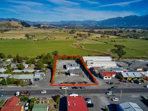 Prime location, for lease