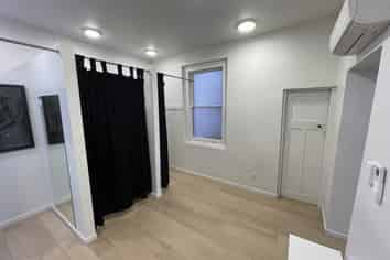 Boutique retail on George