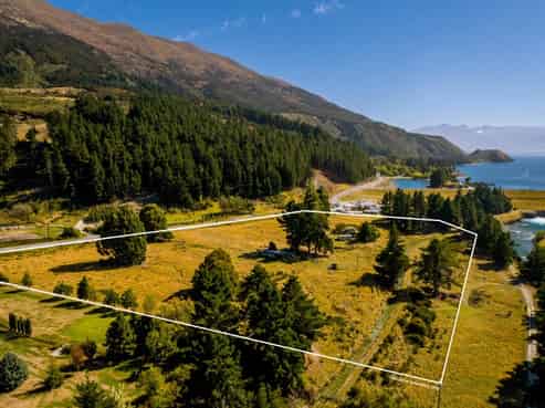 1172 Lake Hawea Albert Town Road, Lake Hawea