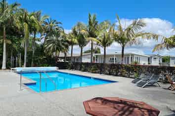 E4, 71 Moir Street, Mangawhai