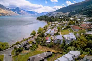 Prime Apartment Development Site In Queenstown