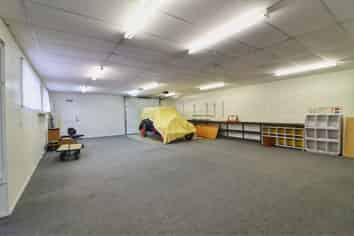 Quality Onekawa Industrial Warehouse & Showroom