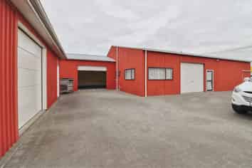 Quality Onekawa Industrial Warehouse & Showroom