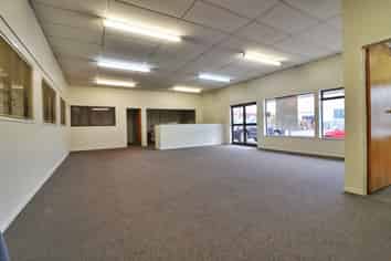 Quality Onekawa Industrial Warehouse & Showroom