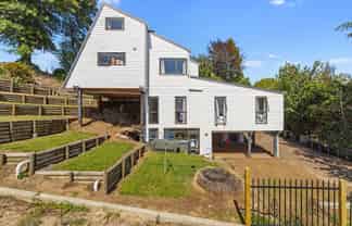 57 Hillcrest Road, Hillcrest