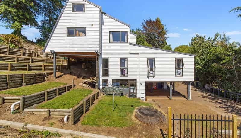 57 Hillcrest Road, Hillcrest