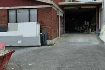 565m2 Warehouse in Drury's tightly held industrial hub