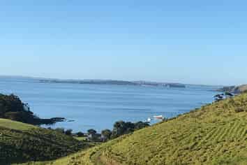 29 Ocean View Cres, Rakino Island