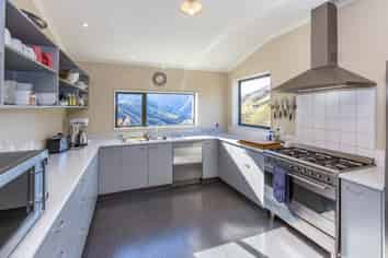 High country lodge, tourism and farming