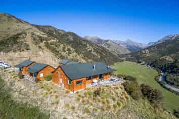 High country lodge, tourism and farming