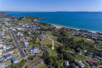 30 Berghan Road, Coopers Beach